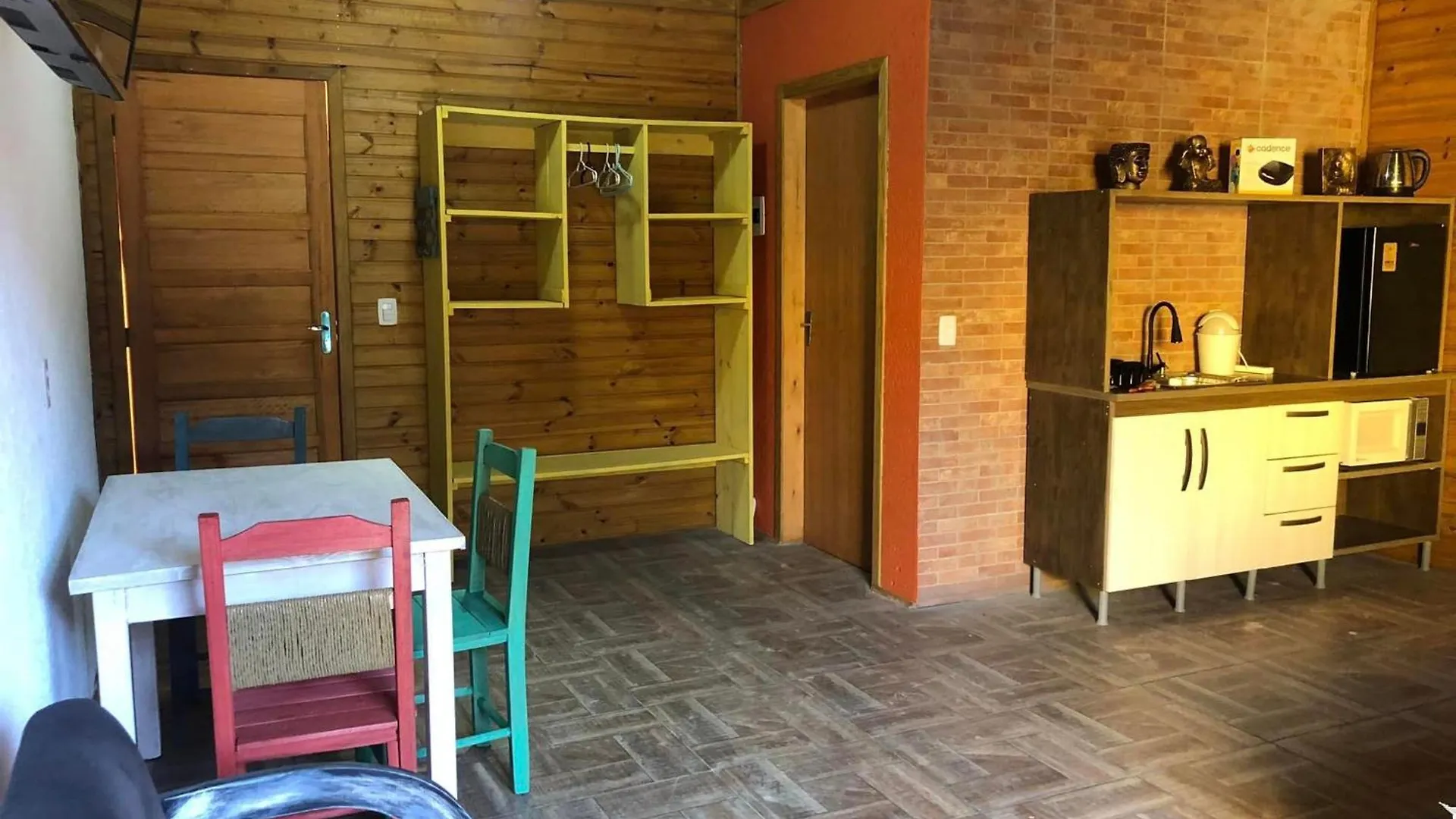 Suites Vila Jjae Praia do Rosa Alloggio in famiglia
