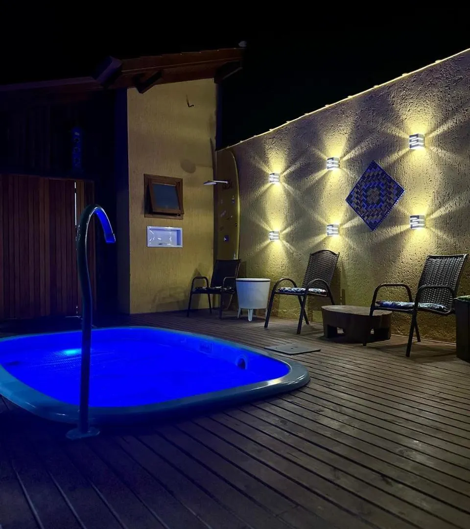 Suites Vila Jjae Praia do Rosa Alloggio in famiglia